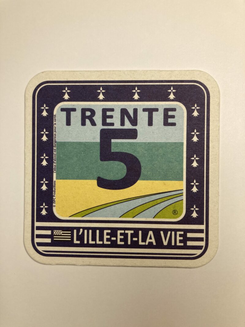 SET DE 12 SOUS-BOCKS MULTICOLORES « TRENTE 5 L'ILLE-ET-LA VIE » – Image 6