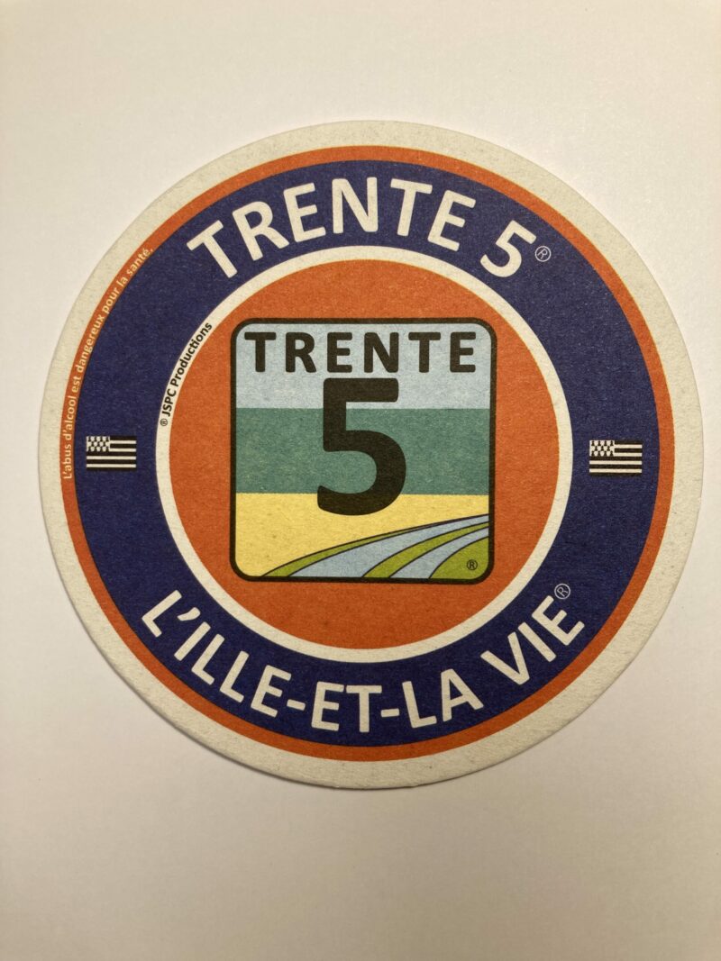 SET DE 12 SOUS-BOCKS MULTICOLORES « TRENTE 5 L'ILLE-ET-LA VIE » – Image 3